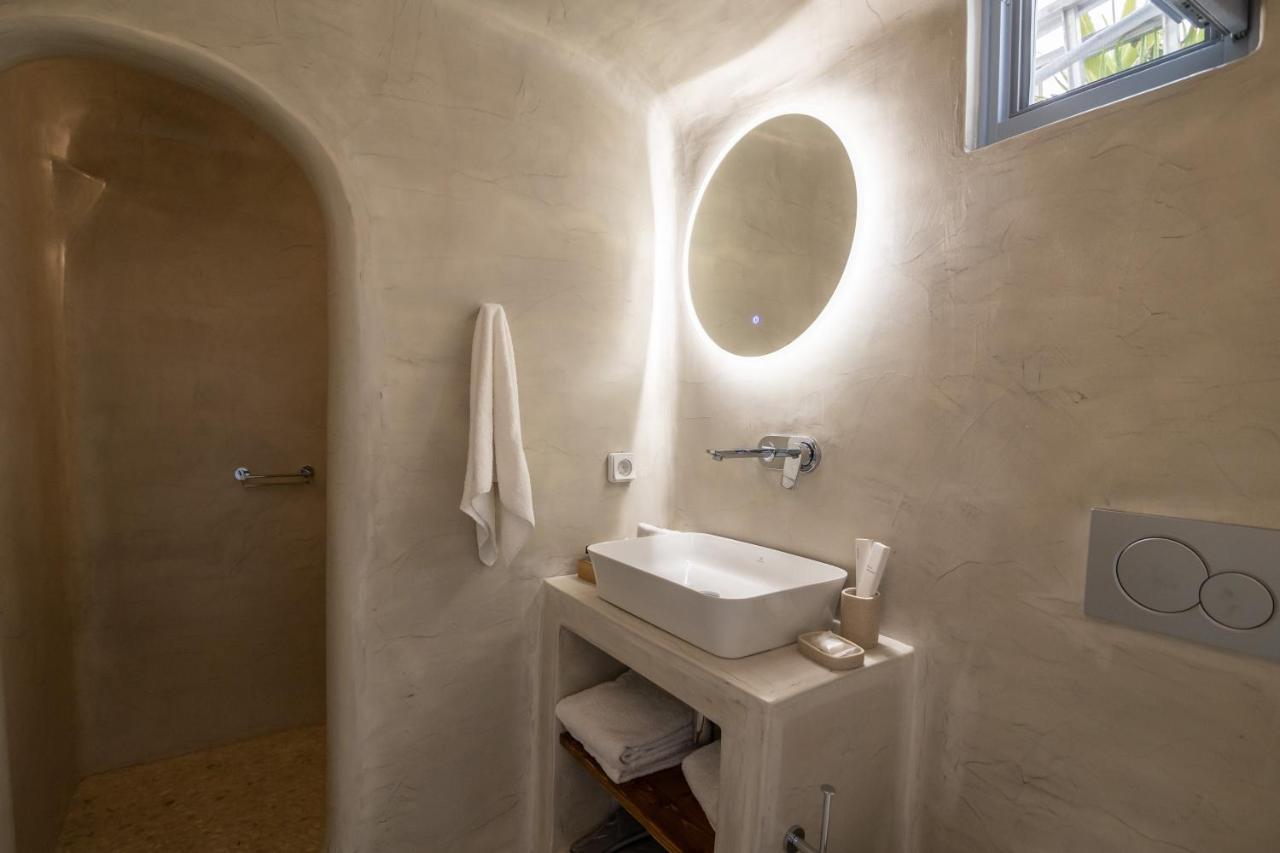 Andreas Hospitality Daire Fira  Dış mekan fotoğraf