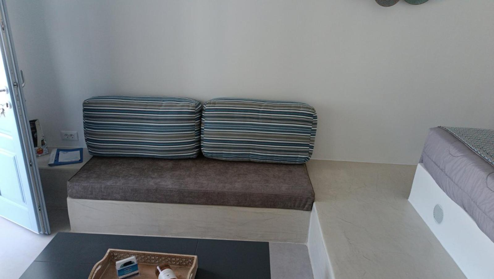 Andreas Hospitality Daire Fira  Dış mekan fotoğraf