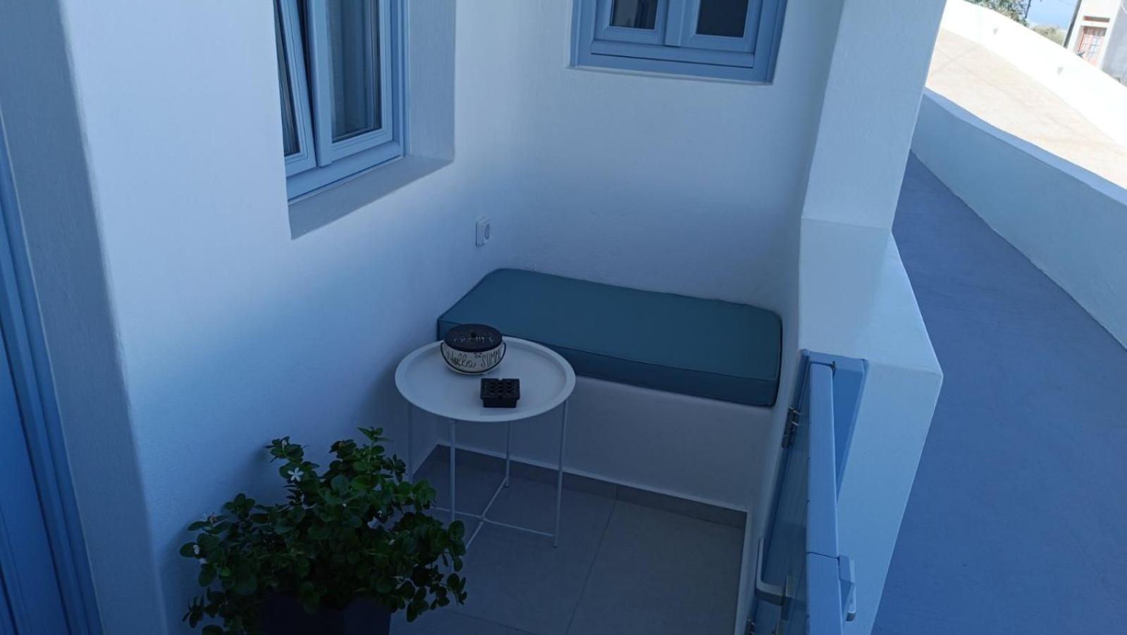 Andreas Hospitality Daire Fira  Dış mekan fotoğraf
