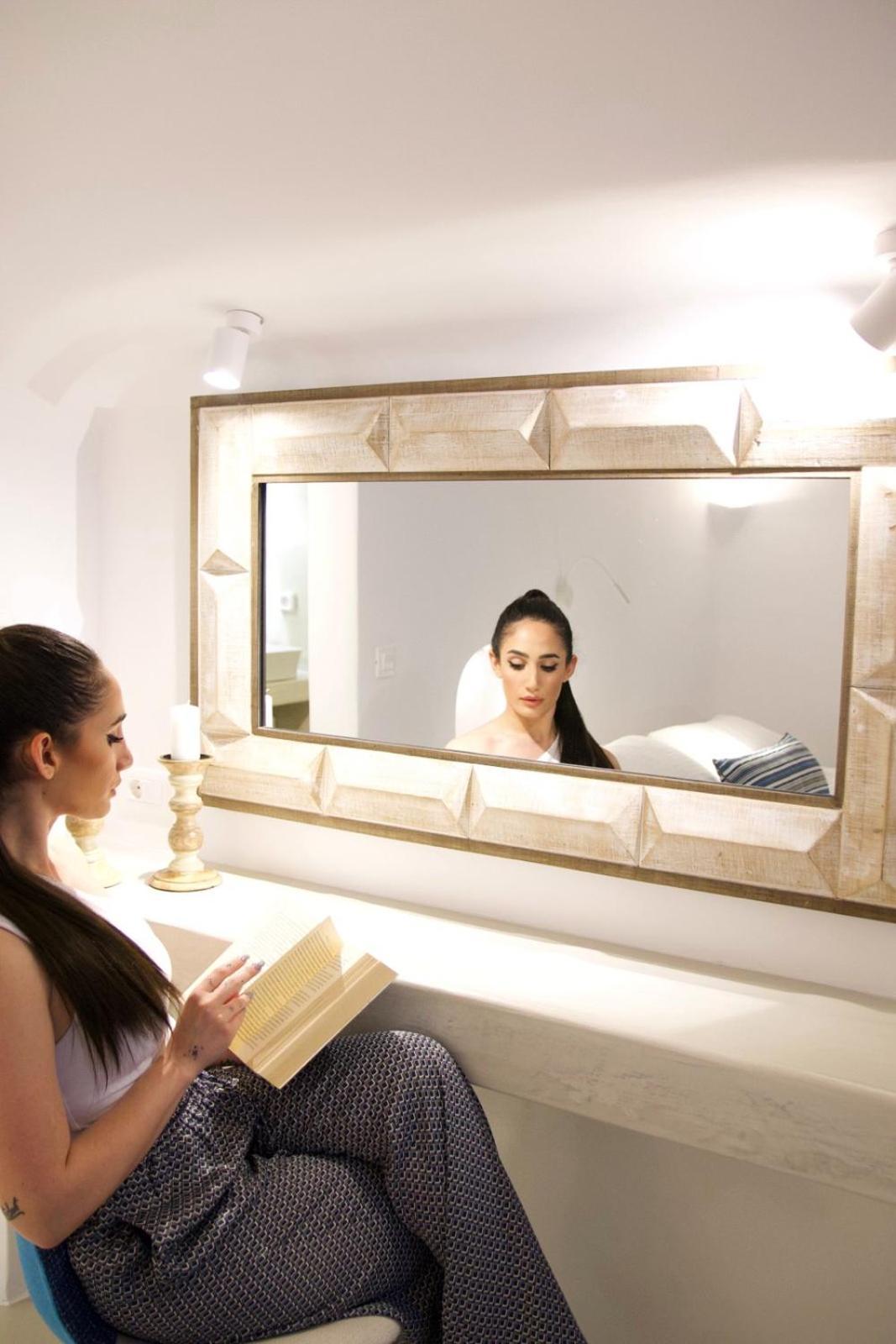 Andreas Hospitality Daire Fira  Dış mekan fotoğraf