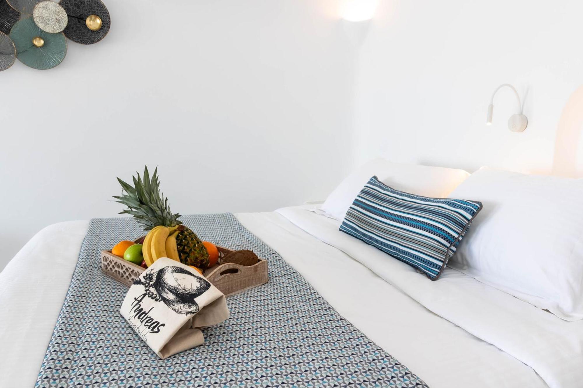 Andreas Hospitality Daire Fira  Dış mekan fotoğraf