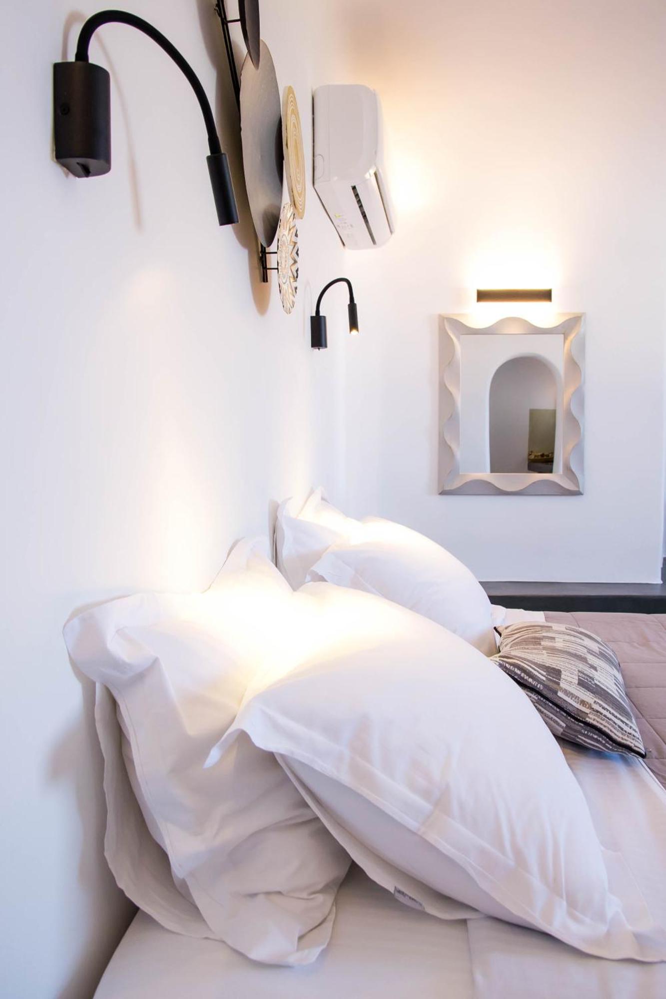 Andreas Hospitality Daire Fira  Dış mekan fotoğraf